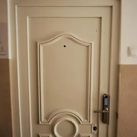 Belvarosi Exkluziv Minigarzon Apartment Debrecen
